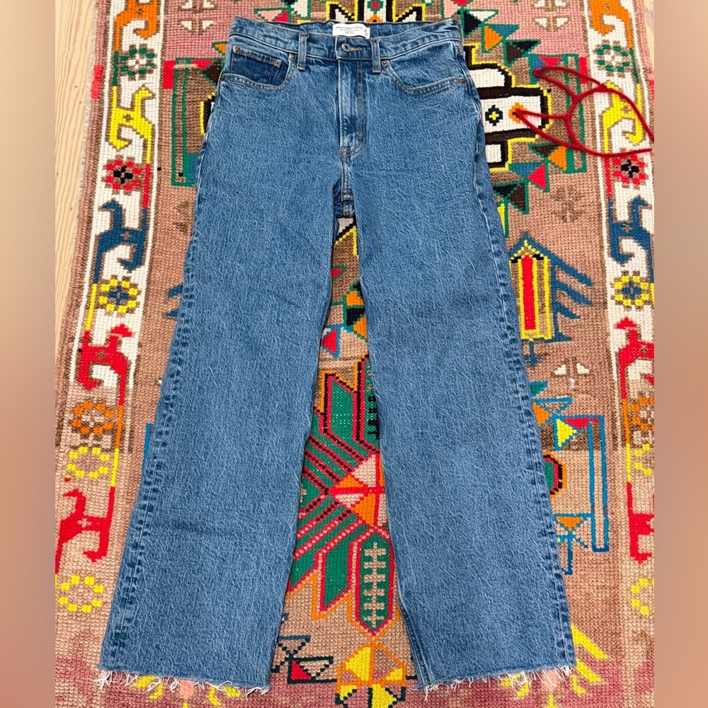 Abercrombie & Fitch The 90’s Relaxed High Rise Jean